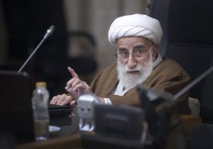 آیت‌الله جنتی: نیازمند روحیه جهادی در عرصه نبرد اقتصادی هستیم