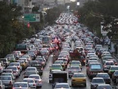 ترافیک سنگین در محورهای چالوس، هراز و آزادراه قزوین-کرج-تهران