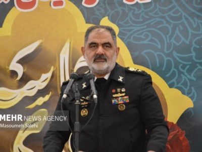 دریادار ایرانی: امکان زمین‌گیر کردن دشمن را در هر نقطه‌ای داریم