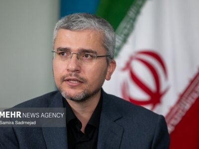 رضایی: ناوهای آمریکایی در منطقه هیچ نقطه امنی نخواهند داشت