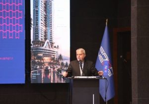 صالحی‌امیری: ایران برای جذب ۱۵میلیون گردشگر خارجی آماده می‌شود