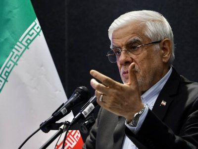 طرحهای توسعه زیارتی قم با حضور عارف در کارگروه ملی زیارت بررسی شد
