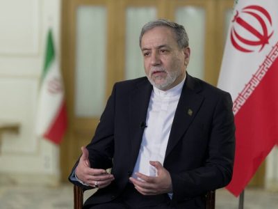 عراقچی: توافق ایران و عمان به معنای بازگشایی تنگه هرمز نیست