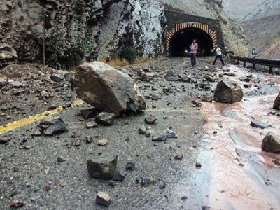 پلیس راه هشدار داد: احتمال ریزش سنگ و رانش زمین در جاده‌های شمال
