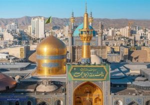 چهارشنبه‌ای به رنگ گنبد طلا؛ روایت دلدادگی زائران در حریم رضوی