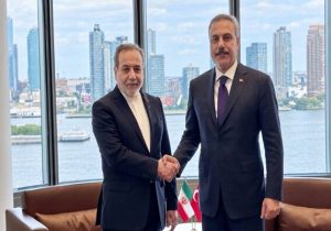 گفتگوی وزیران خارجه ایران و ترکیه