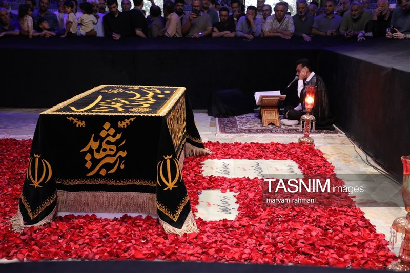 امام شهید , تشییع رهبر شهید , شهید امام خامنه ای (ره) , خراسان رضوی , مشهد مقدس , اخبار مشهد , حرم امام رضا(ع) , امام رضا (ع) , شهادت , رهبر انقلاب , 