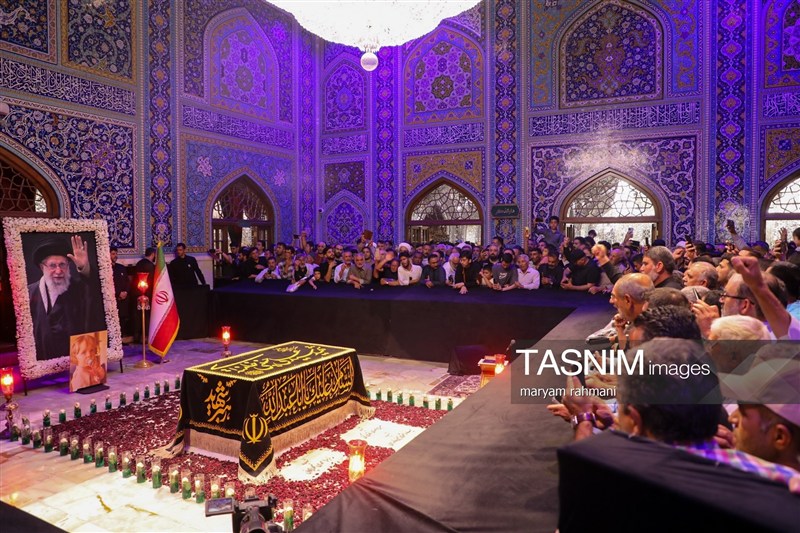 امام شهید , تشییع رهبر شهید , شهید امام خامنه ای (ره) , خراسان رضوی , مشهد مقدس , اخبار مشهد , حرم امام رضا(ع) , امام رضا (ع) , شهادت , رهبر انقلاب , 