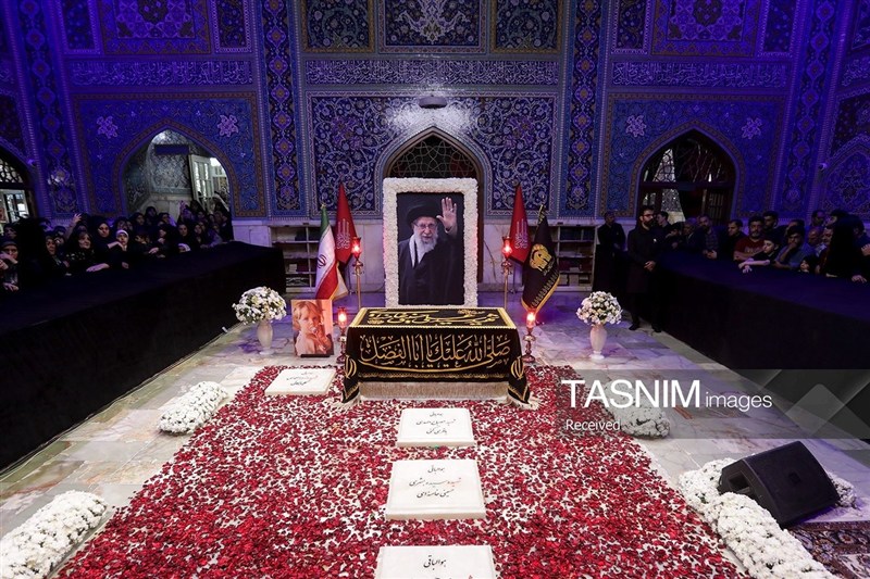 امام شهید , تشییع رهبر شهید , شهید امام خامنه ای (ره) , خراسان رضوی , مشهد مقدس , اخبار مشهد , حرم امام رضا(ع) , امام رضا (ع) , شهادت , رهبر انقلاب , 