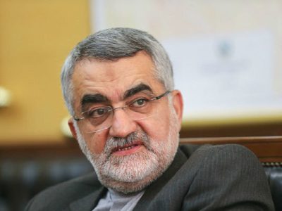 بروجردی: سیاست کشور تغییرناپذیر است؛ از موضعمان کوتاه نمی‌آییم