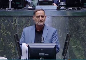 عباسپور: ارزپاشی در شرایط فعلی کشور معنا ندارد